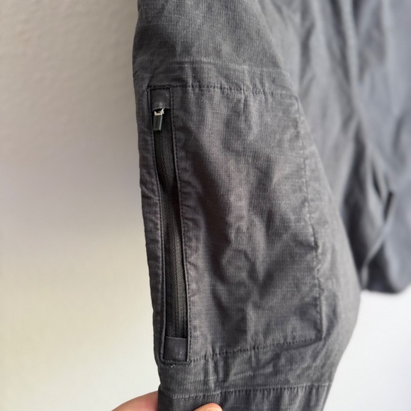 Vuori Ripstop Charcoal Short Mens Large Drawstring Cargo Gorpcore Grey - Picture 6 of 11